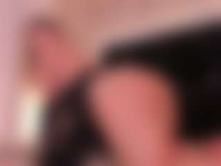 GretaVelvet's Live Sex Cam Show