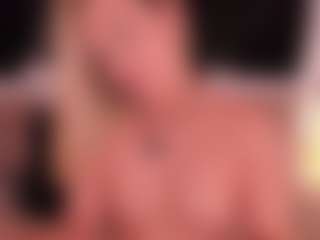 GretaVelvet's Live Sex Cam Show