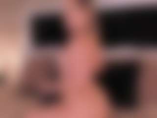 GretaVelvet's Live Sex Cam Show