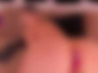 Live cam show with GretaVelvet - Teen (18+) on CamwithHer
