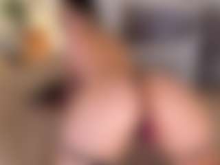 GretaVelvet's Live Sex Cam Show
