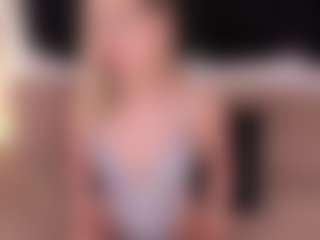 GretaVelvet's Live Sex Cam Show