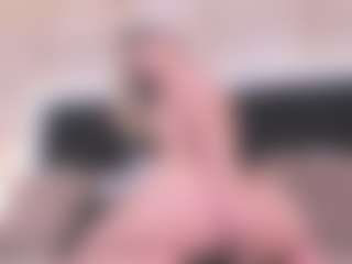 GretaVelvet's Live Sex Cam Show