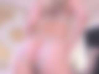 Live cam show with GretaVelvet - Squirt on CamSodaAdn