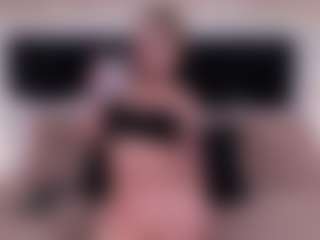 GretaVelvet's Live Sex Cam Show