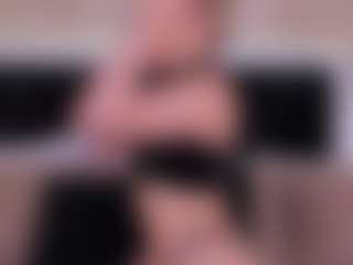 Live cam show with GretaVelvet - Athletic on AdultVida.com
