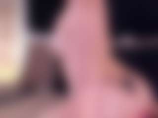 GretaVelvet's Live Sex Cam Show
