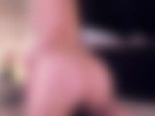 Live cam show with GretaVelvet - Doggy Style on CamClone