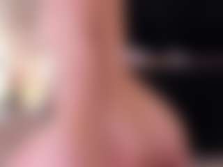 Live cam show with GretaVelvet - Squirt on TeamSkeetLive