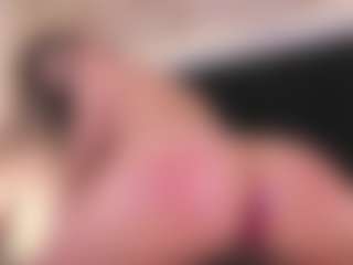Live cam show with GretaVelvet - Shaved Pussy on Milfs Live