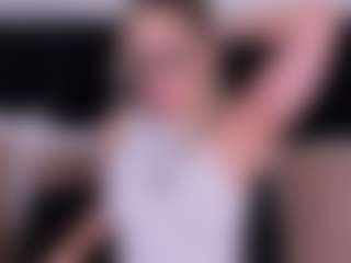 Live cam show with GretaVelvet - Middle Aged on Mixed Magazine Live