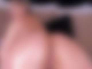GretaVelvet's Live Sex Cam Show