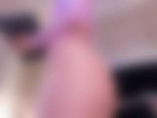 GretaVelvet's Live Sex Cam Show