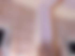 Live cam show with GretaVelvet - Deepthroat on SmokeAndPoke