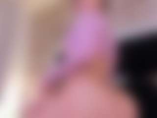 Live cam show with GretaVelvet - Ass Bouncing on friskycurves.com
