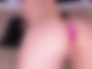 Live cam show with GretaVelvet - Blonde Hair Middle Aged on dropp.cam