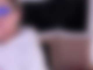 Live cam show with GretaVelvet - Striptease Teen (18+) on dropp.cam