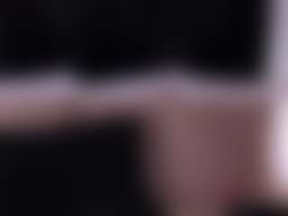 Live cam show with GretaVelvet - Tease Teen (18+) on LiveSexCams6