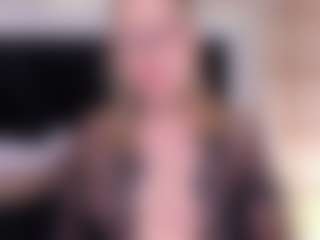 Live cam show with GretaVelvet - Blowjob Lovense on Chatstar