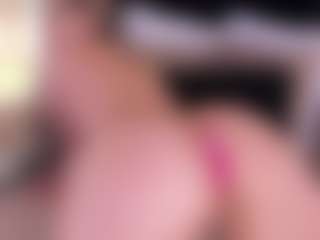 Live cam show with GretaVelvet - Striptease on CamClone