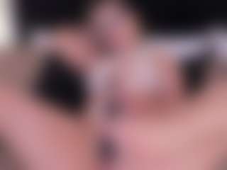 GretaVelvet's Live Sex Cam Show