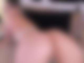 GretaVelvet's Live Sex Cam Show