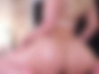 GretaVelvet's Live Sex Cam Show