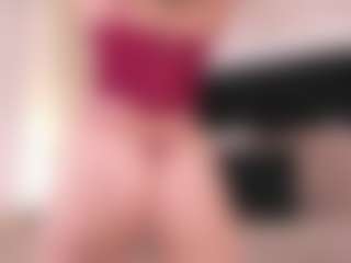 GretaVelvet's Live Sex Cam Show