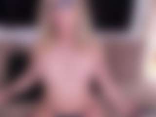 GretaVelvet's Live Sex Cam Show
