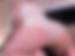 GretaVelvet's Live Sex Cam Show