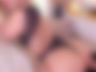 GretaVelvet's Live Sex Cam Show