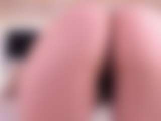 GretaVelvet's Live Sex Cam Show