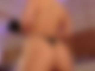GretaVelvet's Live Sex Cam Show