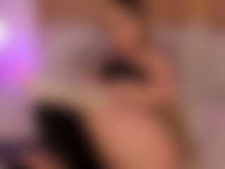 GretaVelvet's Live Sex Cam Show