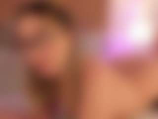 GretaVelvet's Live Sex Cam Show