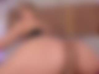 GretaVelvet's Live Sex Cam Show