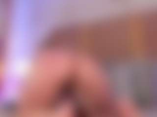 GretaVelvet's Live Sex Cam Show