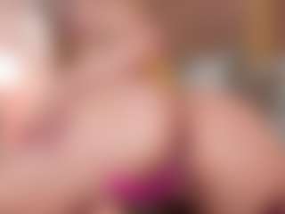 GretaVelvet's Live Sex Cam Show