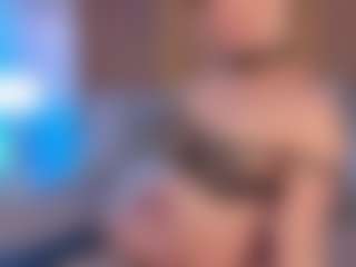 Live cam show with GretaVelvet - Blonde Hair on Camsoda
