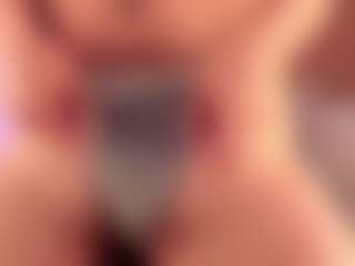 GretaVelvet's Live Sex Cam Show