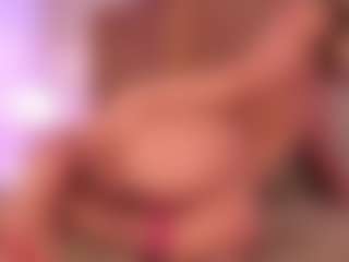 GretaVelvet's Live Sex Cam Show