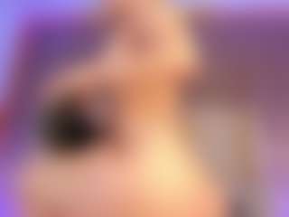Live cam show with GretaVelvet - American Petite on Camiplay Live | colombia