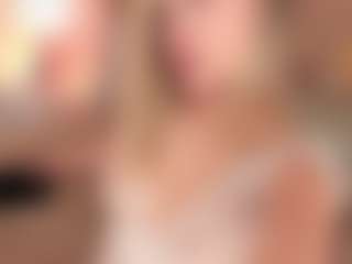 GretaVelvet's Live Sex Cam Show
