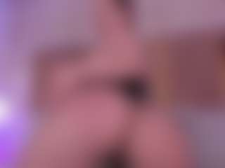 GretaVelvet's Live Sex Cam Show