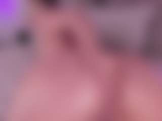 GretaVelvet's Live Sex Cam Show