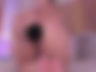 GretaVelvet's Live Sex Cam Show