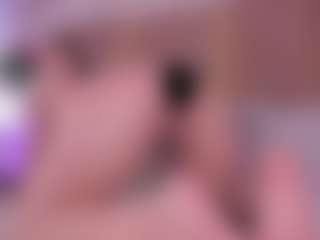 GretaVelvet's Live Sex Cam Show