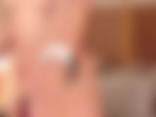 GretaVelvet's Live Sex Cam Show