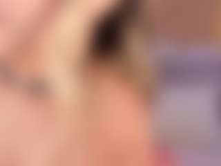 GretaVelvet's Live Sex Cam Show