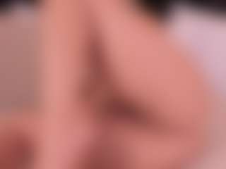Live cam show with GretaVelvet - Striptease on eurowanks.com
